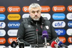 Thomas_Reis_tan_iki_futbolcu_icin_ayrlk_sozleri____1738969841